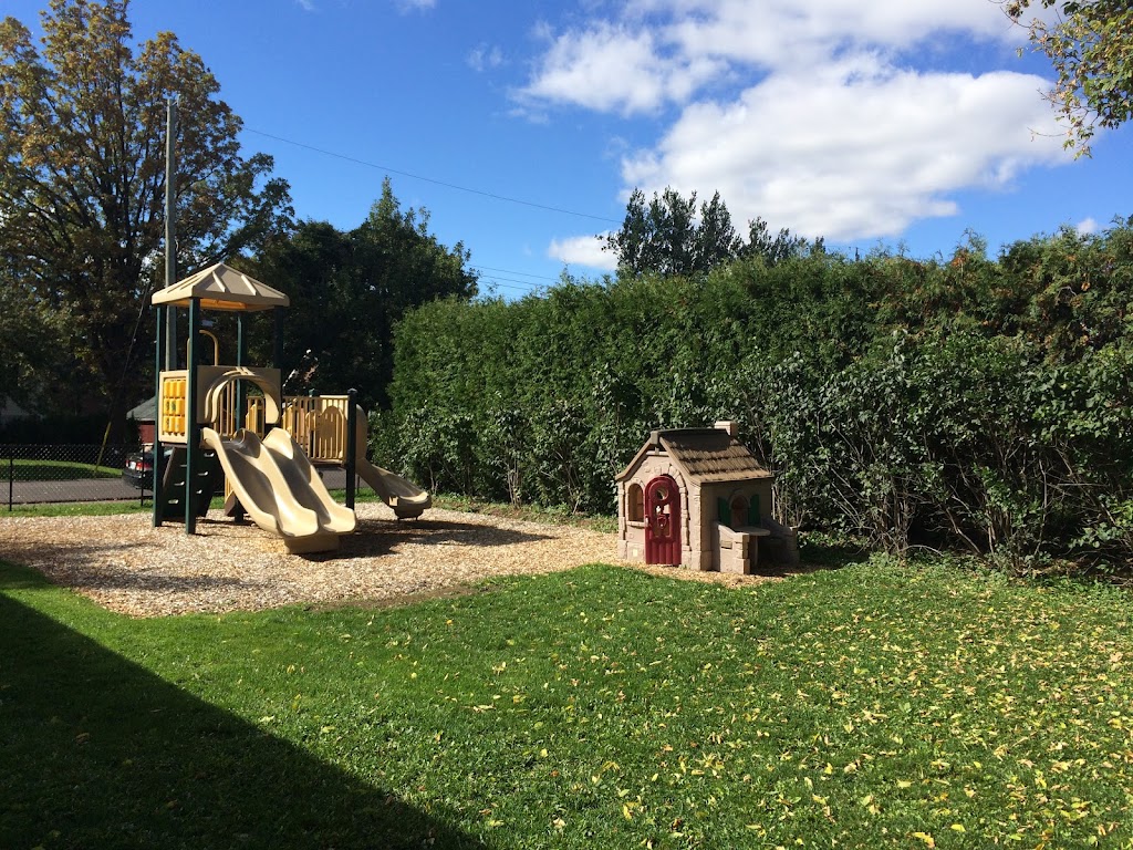 Village Child Care Centre | 2976 Charleston Sideroad, Caledon Village, ON L7K 0V8, Canada | Phone: (519) 927-3000