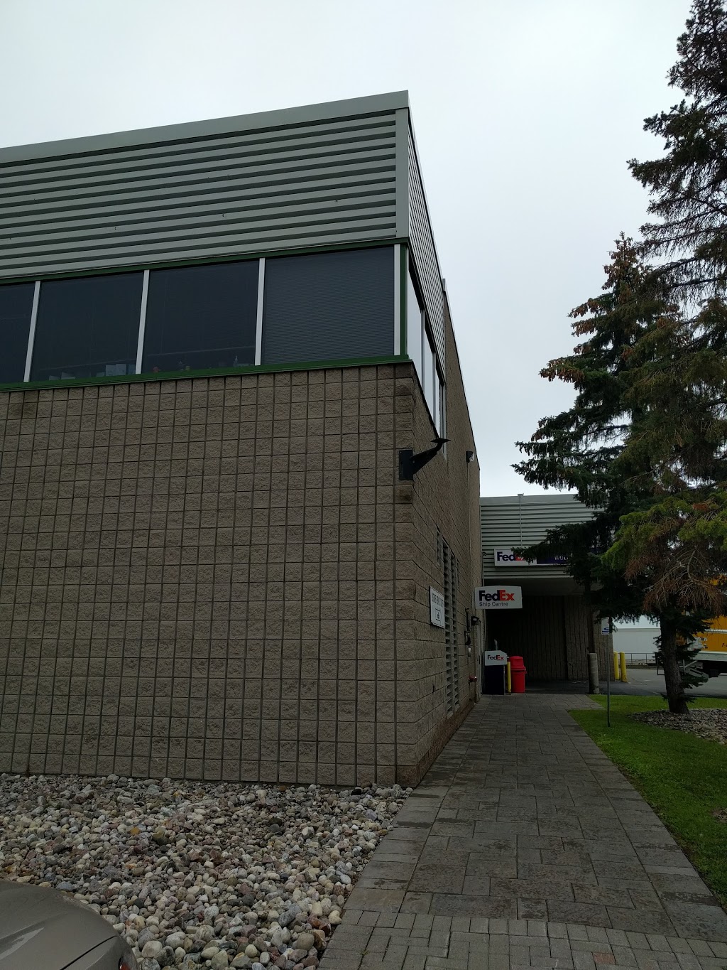 FedEx Ship Centre | 130 Thad Johnson Private, Ottawa, ON K1V 0X1, Canada | Phone: (800) 463-3339