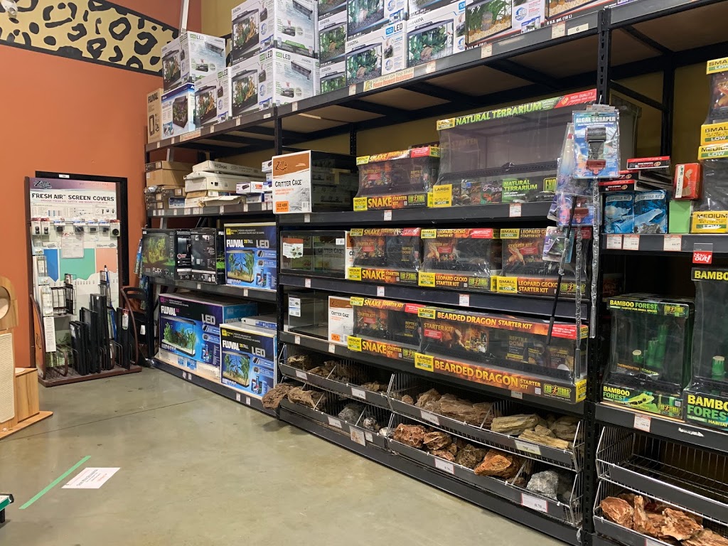 Petland - Grandview | 2215 160 St #10, Surrey, BC V3S 9N6, Canada | Phone: (604) 541-2329
