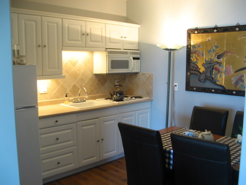 The Spare Room B&B | 4205 Pebble Beach Dr, Osoyoos, BC V0H 1V4, Canada | Phone: (250) 495-4824