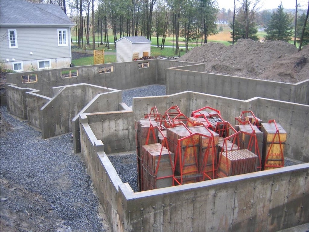 Coffrage Gilles Lampron Inc | 1494 Rue de Shefford, Bromont, QC J2L 1E4, Canada | Phone: (450) 534-3685