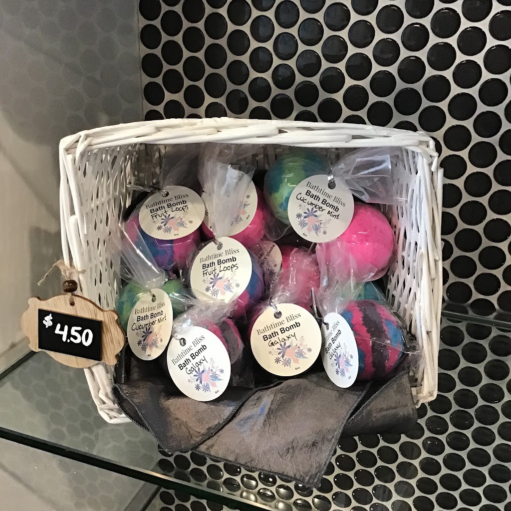 Sweet Apple Hair Studio | 3300 Valleyview Dr, Kamloops, BC V2C 4S2, Canada | Phone: (250) 314-7009