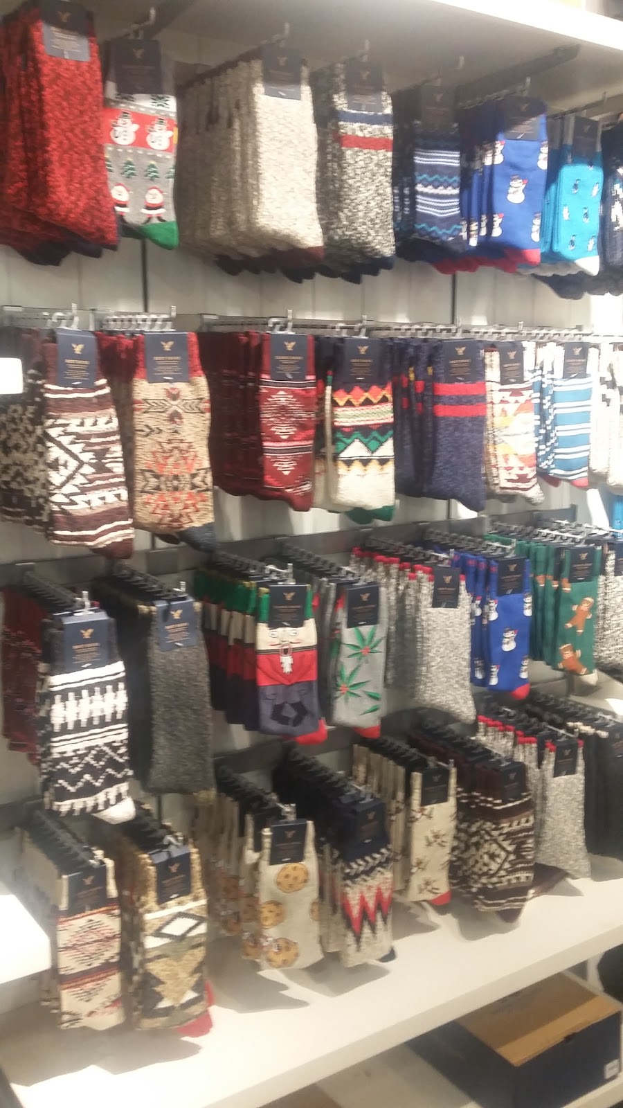 American Eagle Outlet | 300 Taylor Rd Space 515, Niagara-on-the-Lake, ON L0S 1J0, Canada | Phone: (905) 687-8773