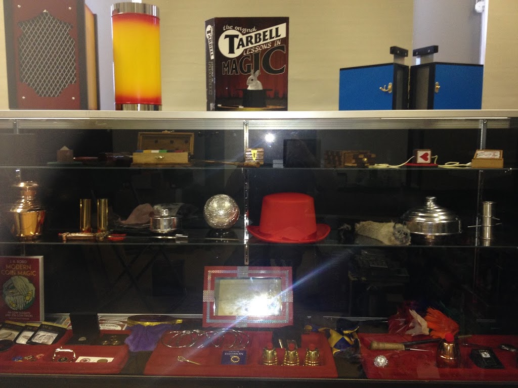 Todskys Magic Shop | 42c Rue Sainte-Anne, Sainte-Anne-de-Bellevue, QC H9X 1L3, Canada | Phone: (514) 951-8633