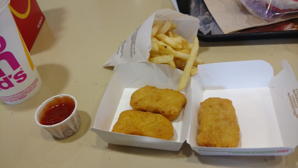 McDonalds | 100 Stewart Green SW, Calgary, AB T3H 3C8, Canada | Phone: (403) 246-1577