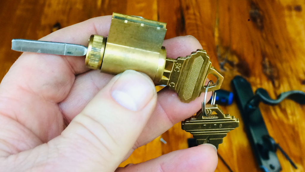 Barrie City Locksmith | 44 Kell Pl, Barrie, ON L4N 9K5, Canada | Phone: (705) 241-0055