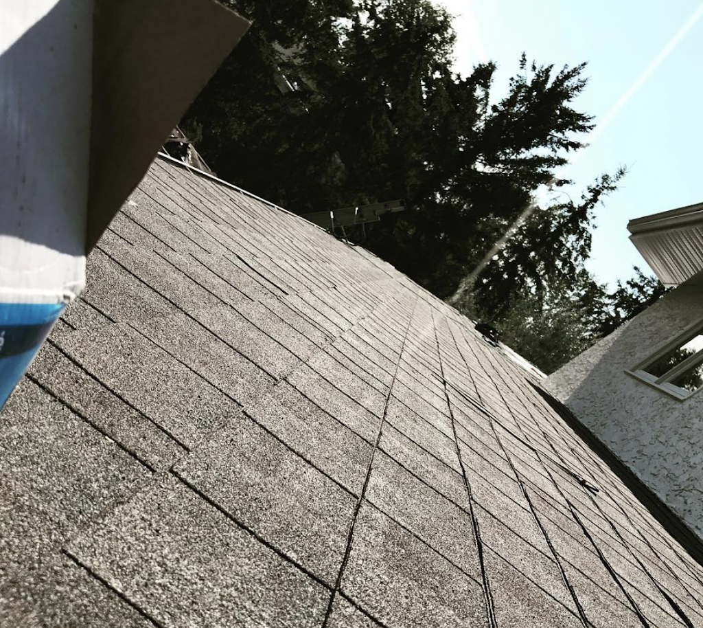 Unique Roofing Ltd. | 3920 Green Falls Dr #103, Regina, SK S4V 3M1, Canada | Phone: (639) 999-2128