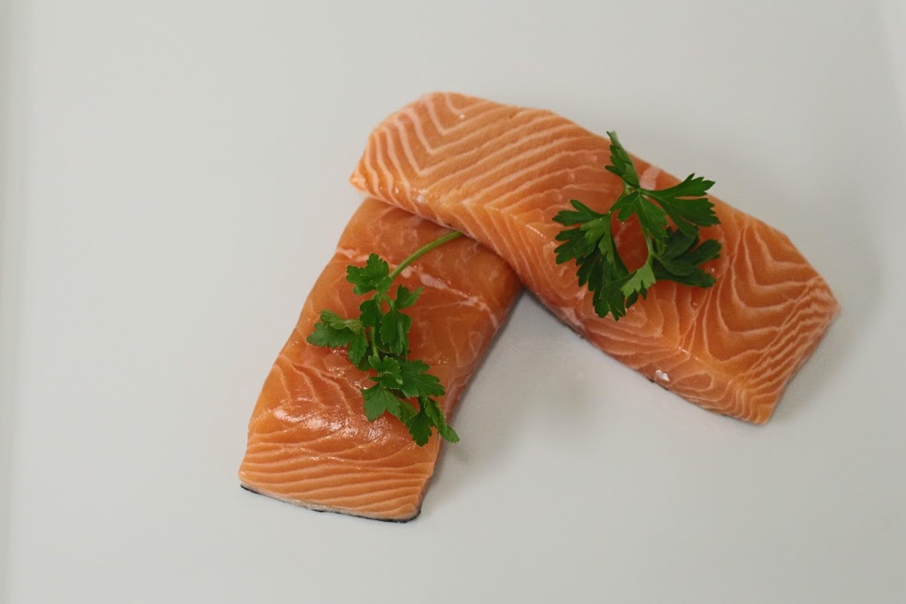 Métis Fish Market | 741 Yonge St, Midland, ON L4R 2E1, Canada | Phone: (705) 427-1427