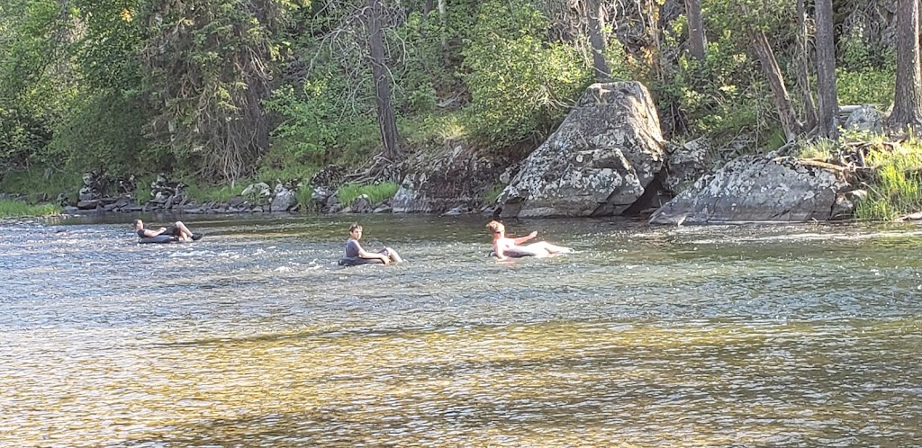 Moyie River Ranch Resort | 8202 Livesley Rd, Yahk, BC V0B 2P0, Canada | Phone: (250) 424-5108
