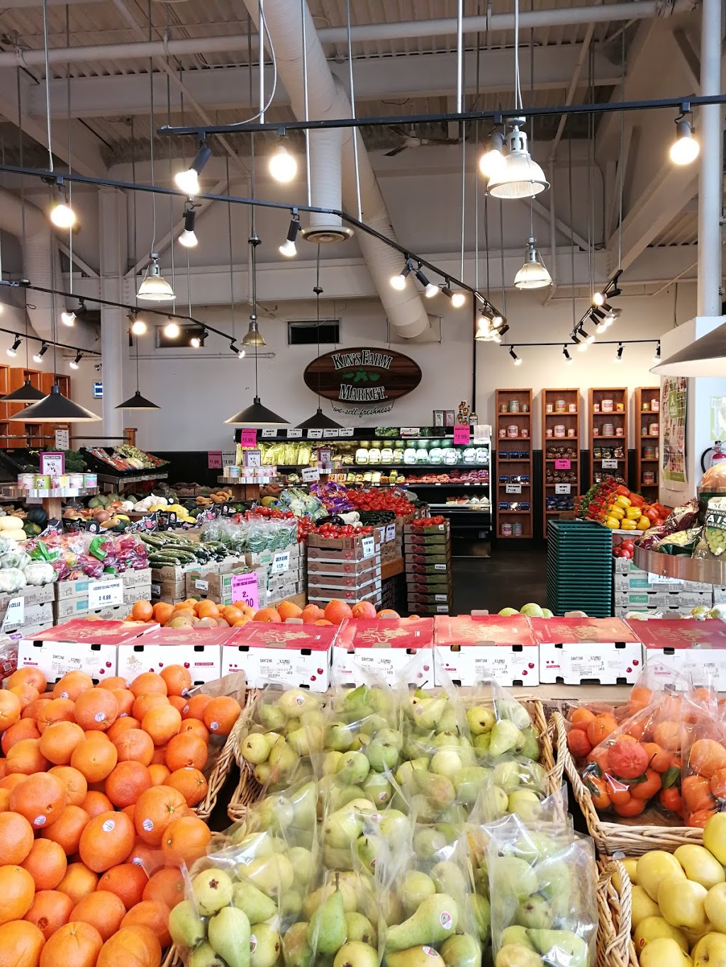 Kins Farm Market | 7515, 200 Market Crossing #200, Burnaby, BC V5J 0A3, Canada | Phone: (604) 432-6199