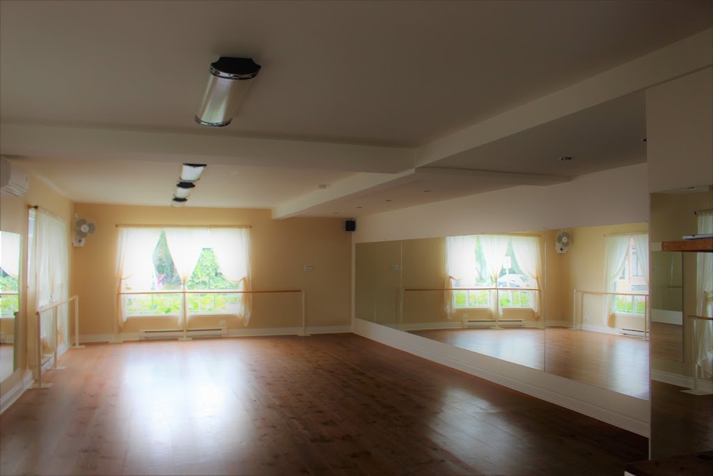 Studio de Danse MC | 80 Rue Saint-Jean-Baptiste, Beloeil, QC J3G 2V1, Canada | Phone: (514) 918-8923