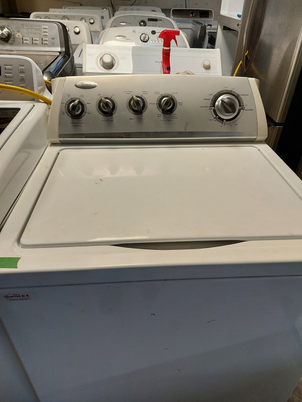 Crystal Électroménagers | 2440 Boul Industriel, Laval, QC H7S 2G7, Canada | Phone: (450) 967-8848