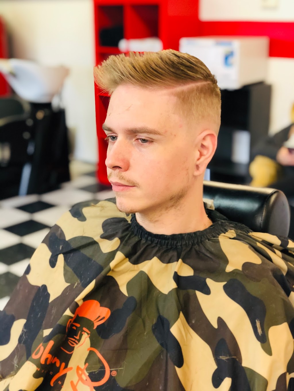 BARBIER STUDIO | 924-A Rue Saint-Pierre, Drummondville, QC J2C 4A5, Canada | Phone: (819) 850-8686