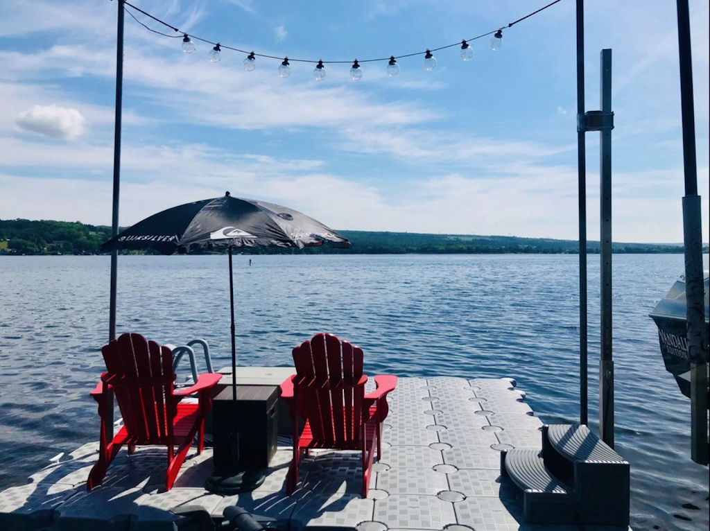 Logement Beach House Lac William | 649 Rue Principale, Saint-Ferdinand, QC G0N 1N0, Canada | Phone: (514) 816-7239