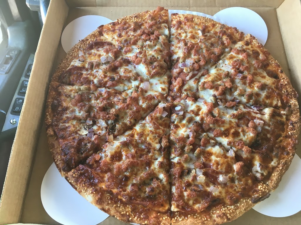 Red Swan Pizza | 2750 Faithfull Ave #213, Saskatoon, SK S7K 6M6, Canada | Phone: (306) 954-6622