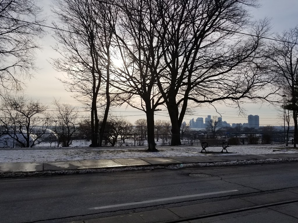 Beaty Boulevard Park | 1575 King St W, Toronto, ON M6K 1J7, Canada | Phone: (416) 338-4386