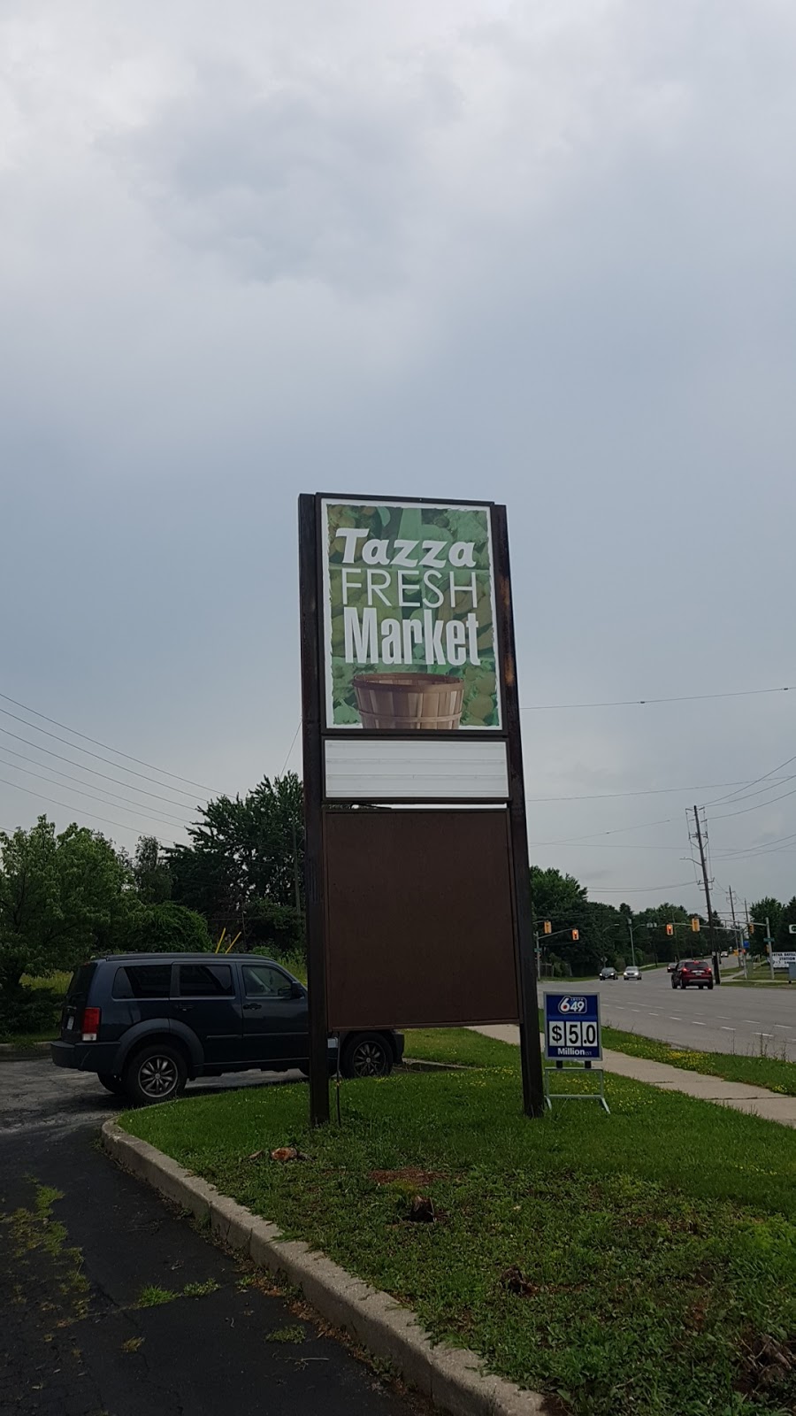 Couples Convenience | 451 Pond Mills Rd, London, ON N5Z 4Z3, Canada