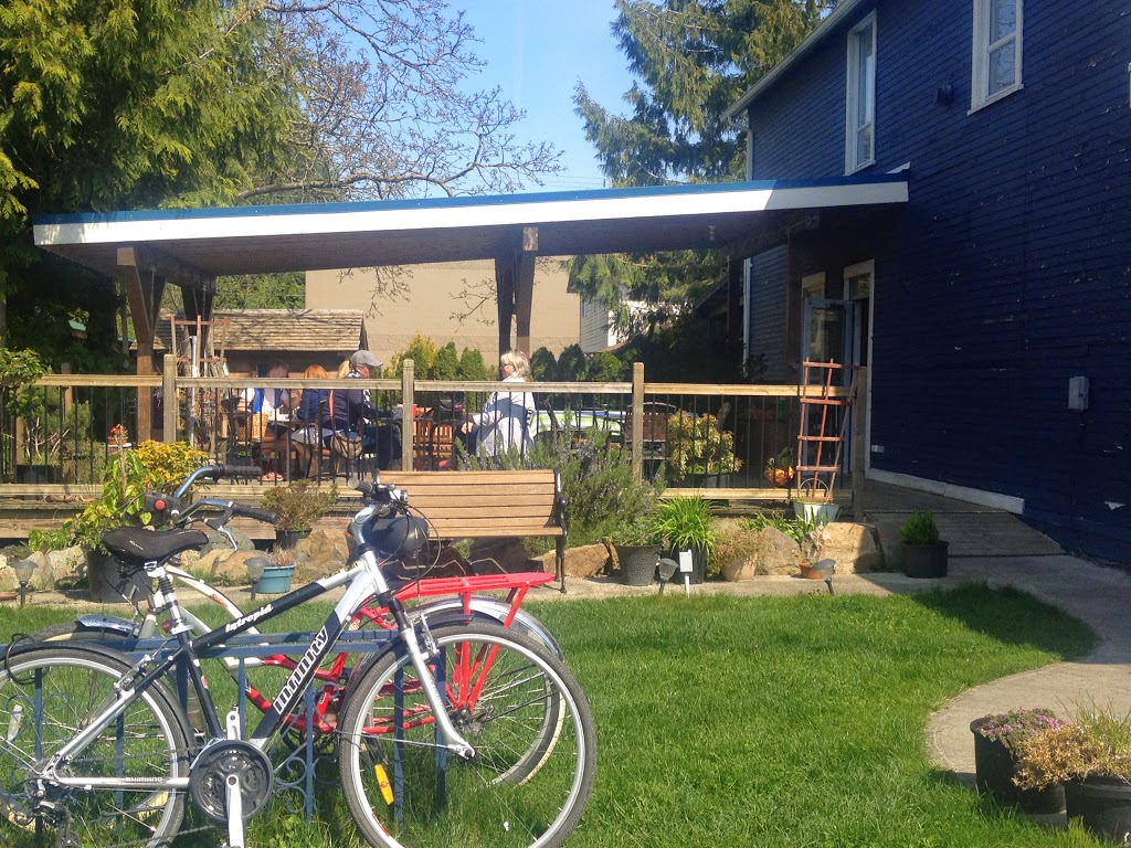 Little Beetle Bistro | 44489 S Sumas Rd, Chilliwack, BC V2R 4B7, Canada | Phone: (604) 846-5528