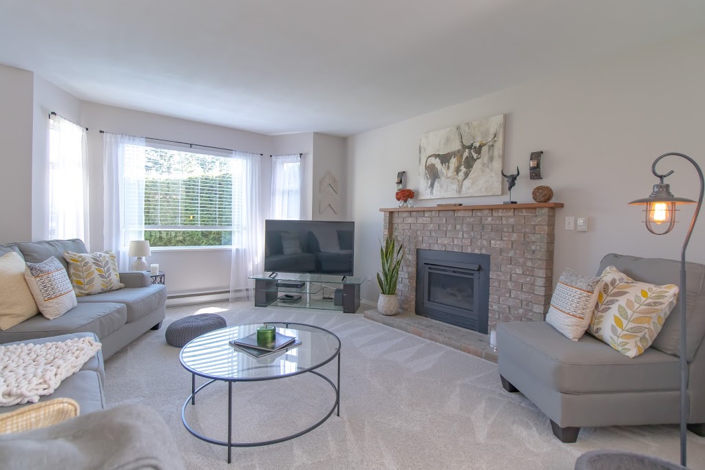 Island Aspect Photography and Design | 674 Foster Dr, Parksville, BC V9P 1A8, Canada | Phone: (250) 240-3475
