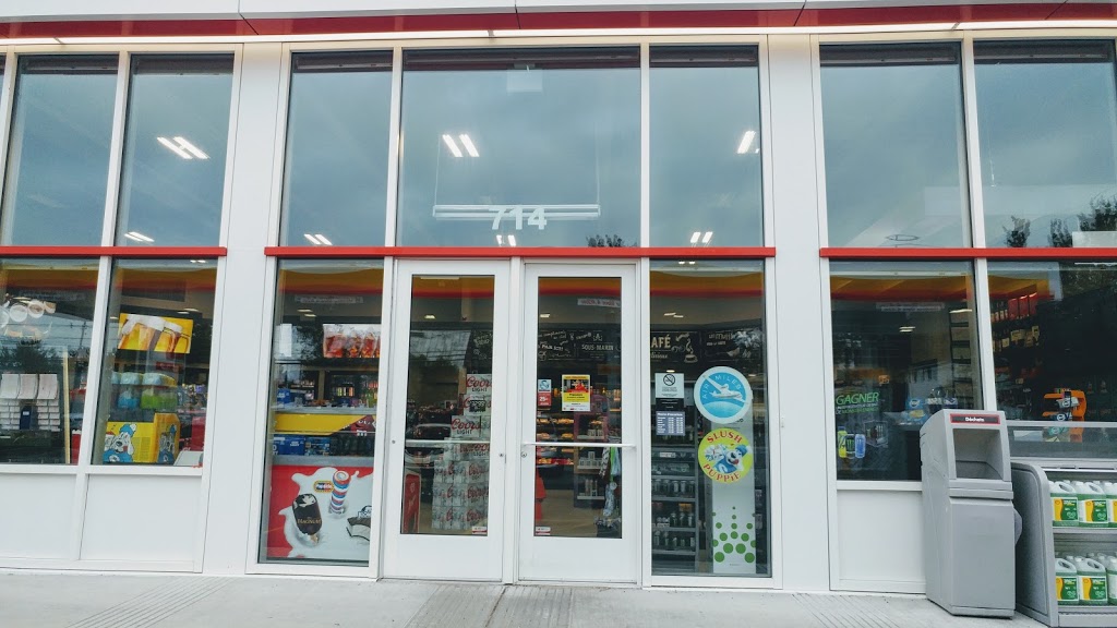 Super Soir Bois-Francs | 714 Boulevard des Bois Francs S, Victoriaville, QC G6P 5W6, Canada | Phone: (819) 357-1806