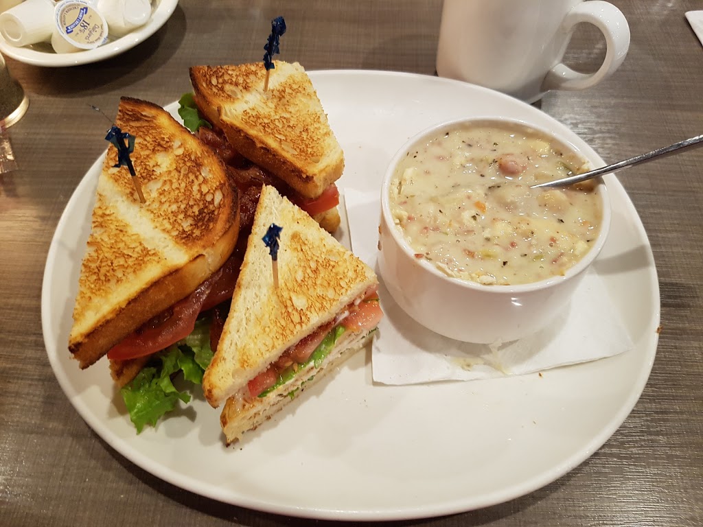 Rickys Country Restaurant | 32080 Marshall Rd, Abbotsford, BC V2A 1A1, Canada | Phone: (604) 854-3344