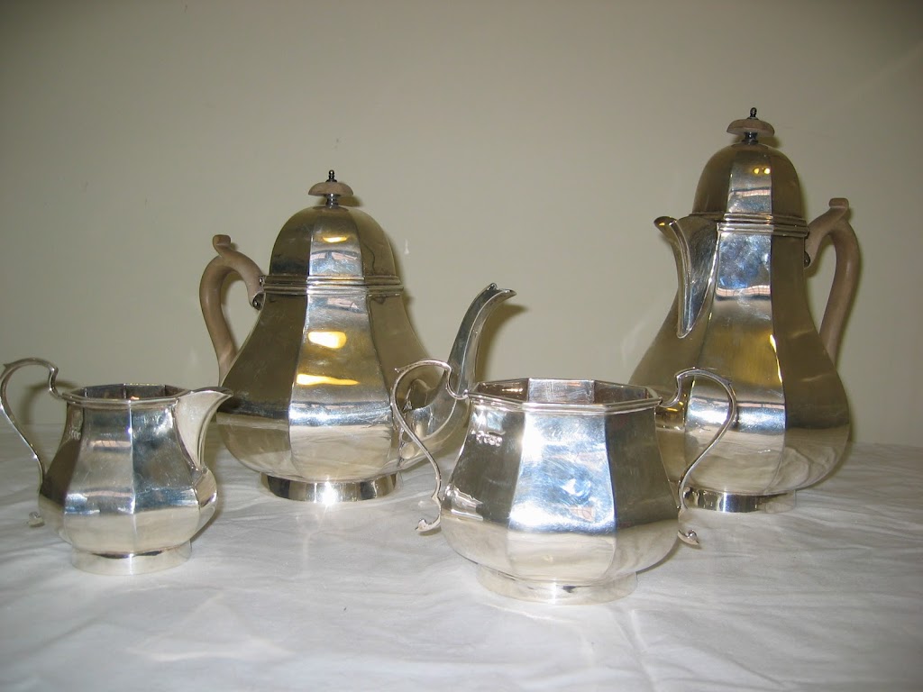 Treasure Antique & Appraisers | 103 Jones St #2, Oakville, ON L6L 3E7, Canada | Phone: (416) 855-6999