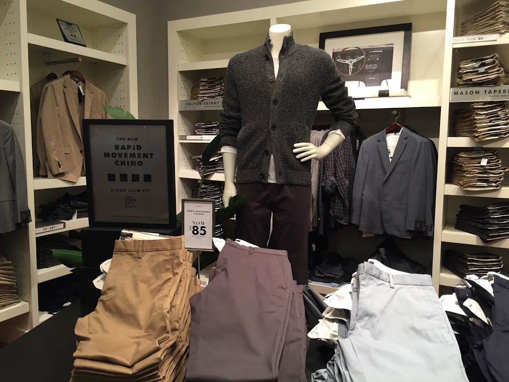 Banana Republic | 701 West Georgia Street D-62, D-63, D-64, Vancouver, BC V7Y 1A1, Canada | Phone: (604) 688-1630