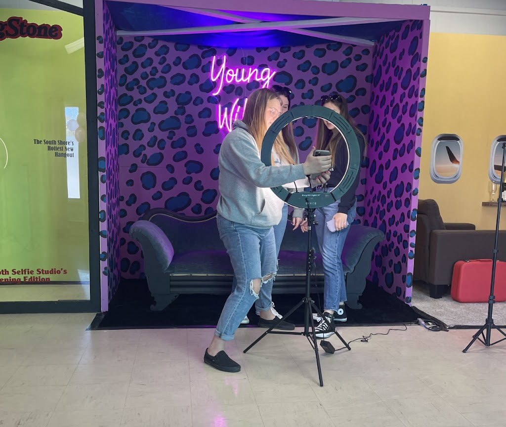 The Photo Booth Selfie Studio | Old Rte 325 Rd, Blockhouse, NS B0J 1E0, Canada | Phone: (902) 531-2177