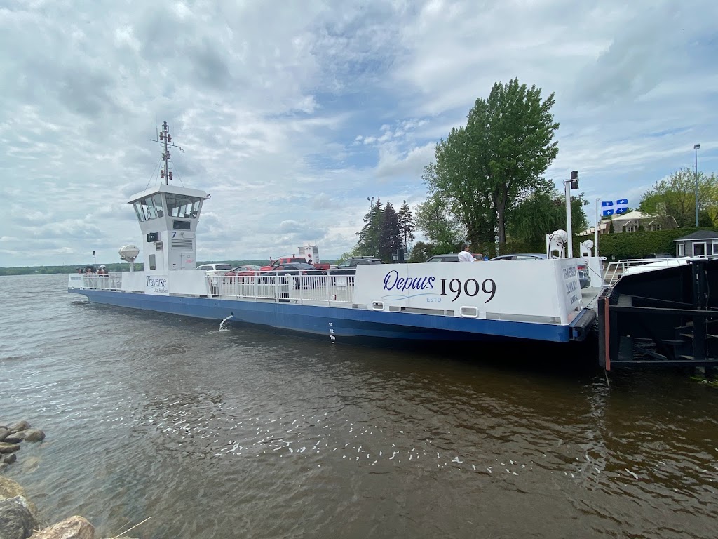 Hudson-Oka Ferry | 190 Rue des Anges, Oka, QC J0N 1E0, Canada | Phone: (450) 458-4732