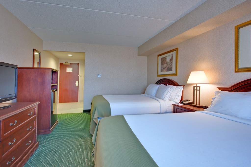Holiday Inn Express & Suites Milton | 2750 High Point Dr, Milton, ON L9T 5G5, Canada | Phone: (905) 876-4955