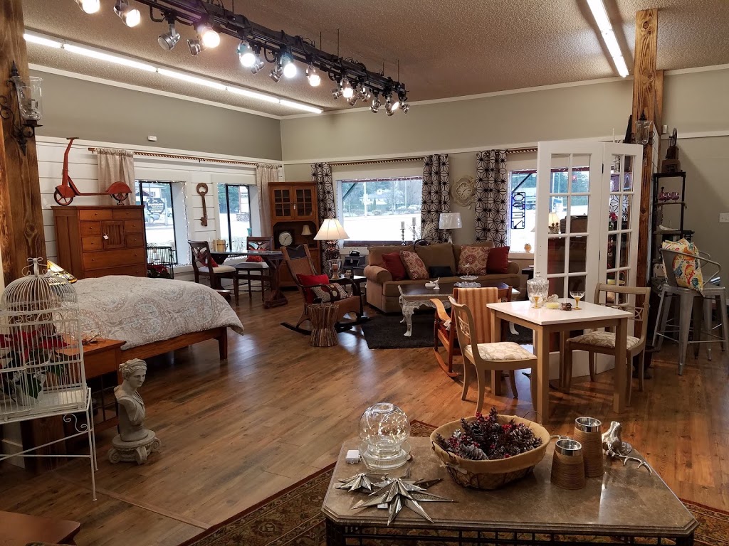 Collage Consign, LLC | 6931 Hannegan Rd #101, Lynden, WA 98264, USA | Phone: (360) 746-6671