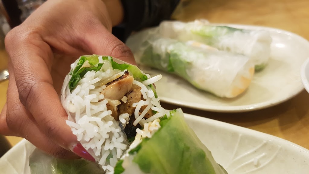 Pho Mi 89 | 2501 Prince Michael Dr, Oakville, ON L6H 7P1, Canada | Phone: (905) 257-8088