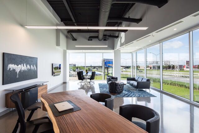 Amir Franchise | 1033 Autoroute 13, Laval, QC H7W 4V3, Canada | Phone: (450) 668-5888