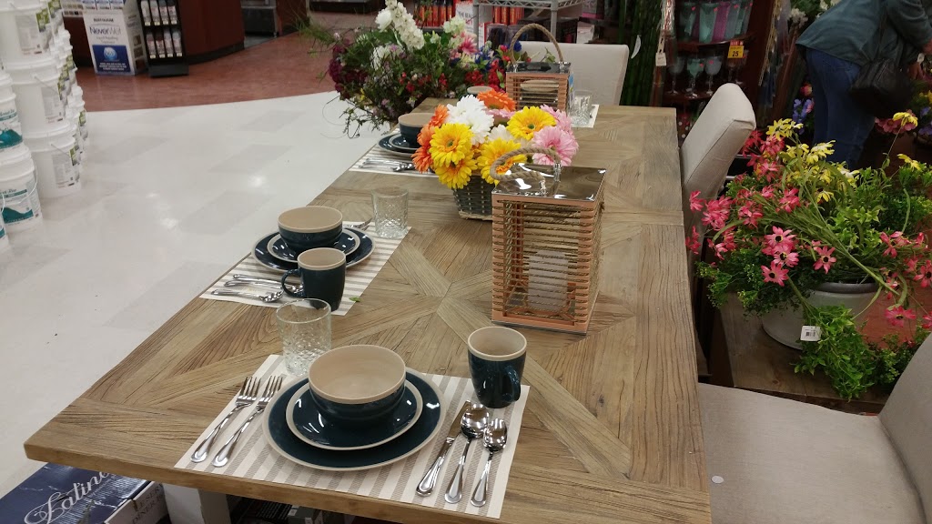 Perth Home Hardware Building Centre | 115 Drummond St W, Perth, ON K7H 2K8, Canada | Phone: (613) 267-4501
