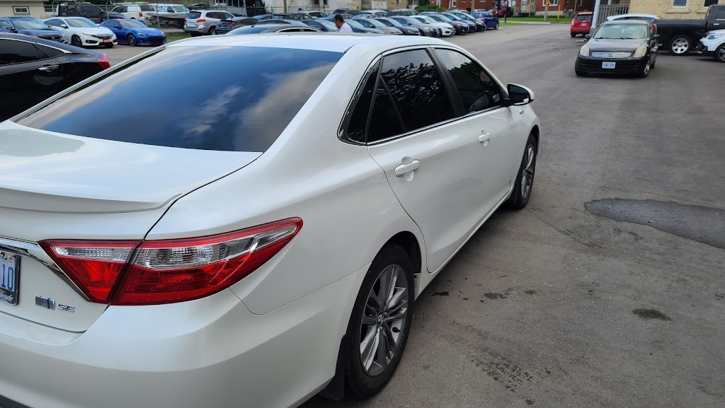 Isa Auto Tinting | 254 Mill St Unit 1, Kitchener, ON N2M 3R5, Canada | Phone: (647) 290-9245
