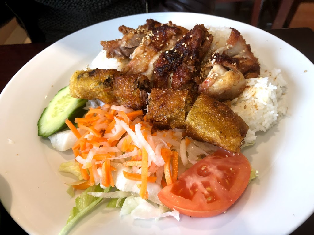 Le Pho Vietnamese Restaurant | 2503 E Hastings St, Vancouver, BC V5K 1Z2, Canada | Phone: (604) 255-9897