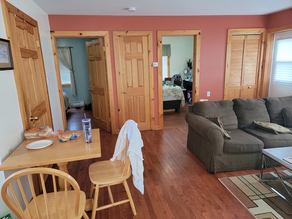 MacKenzies Motel Cottages & Luxury Suites | 260 Water St, Shelburne, NS B0T 1W0, Canada | Phone: (866) 875-0740