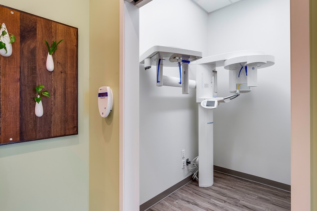 Essence Dental | 233 Earl Stewart Dr #6, Aurora, ON L4G 7Y3, Canada | Phone: (905) 503-8686