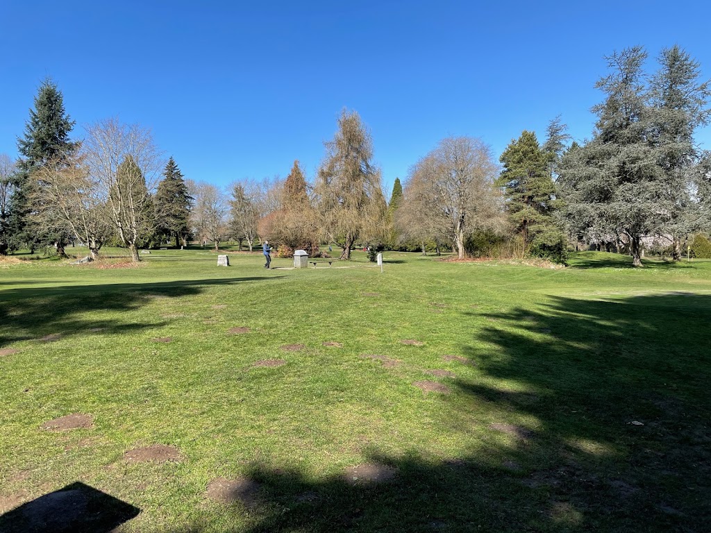 Queen Elizabeth Pitch & Putt | 4600 Cambie St, Vancouver, BC V6G 1Z4, Canada | Phone: (604) 874-8336
