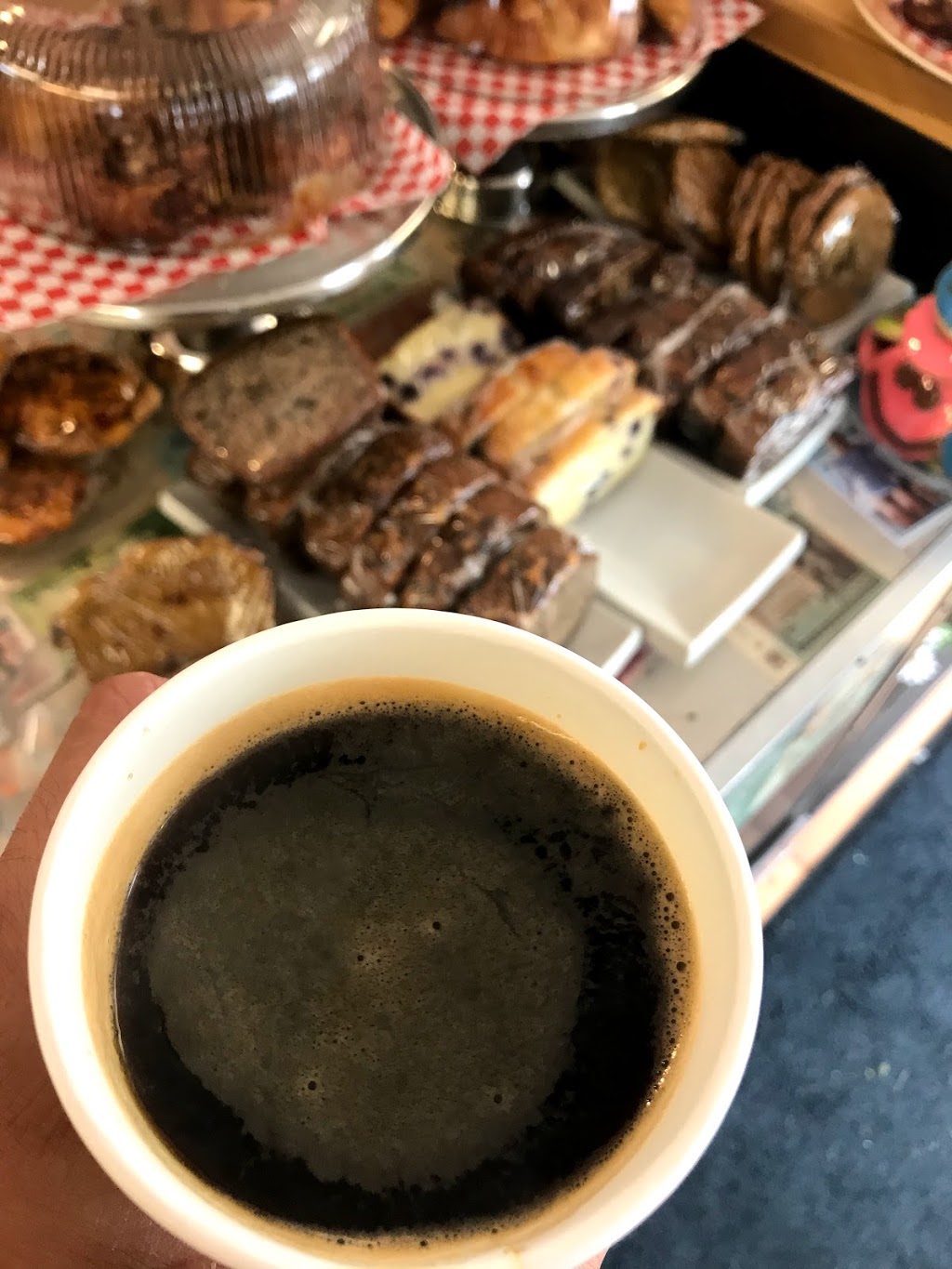 Village Square Coffee House | 284 Bridge St, Port Stanley, ON N5L 1C3, Canada | Phone: (519) 782-7777