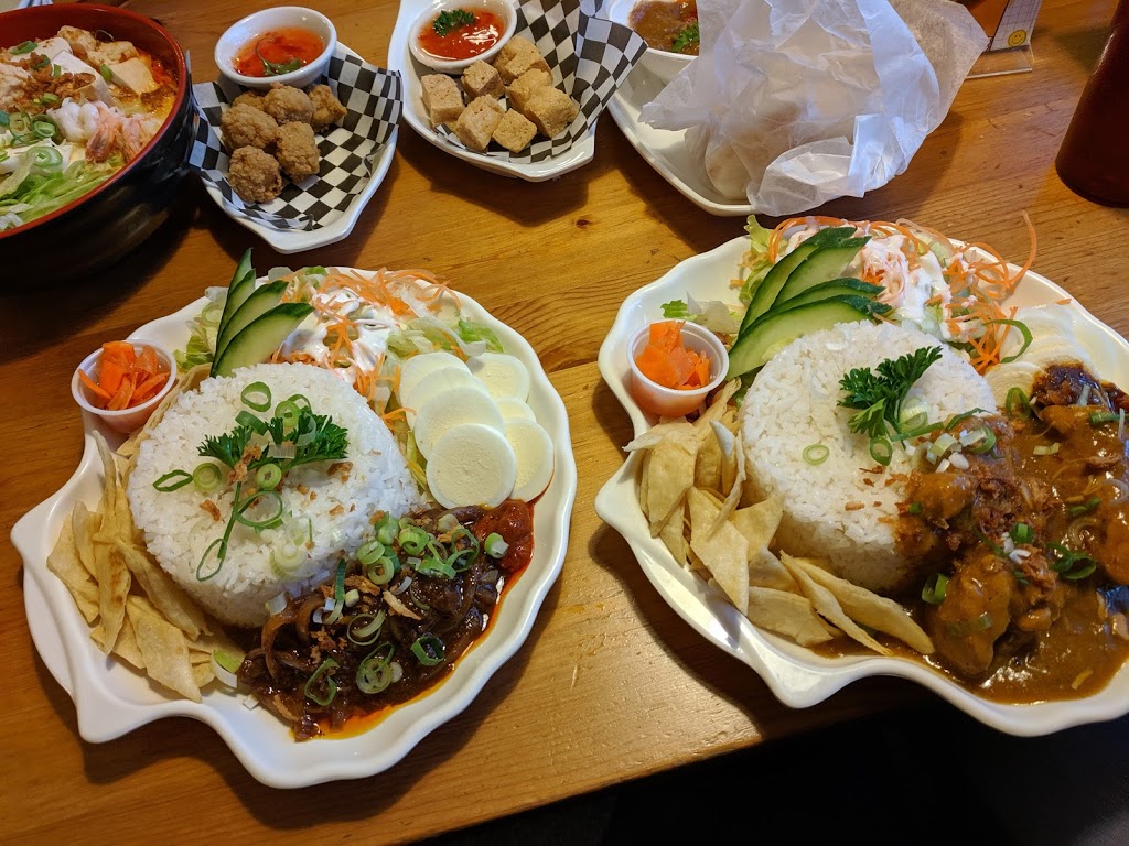 Mamak Dang Malaysian Fusion Cuisine McKnight Location | 4604 12 St NE, Calgary, AB T2E 4R3, Canada | Phone: (403) 261-1811