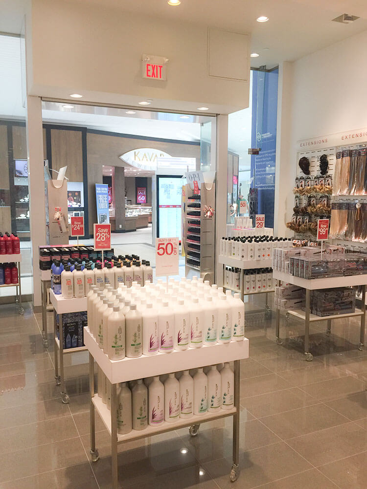 Trade Secrets | Upper Canada Mall | hair care | 17600 Yonge St, Newmarket, ON L3Y 4Z1, Canada | 9059530505 OR +1 905-953-0505