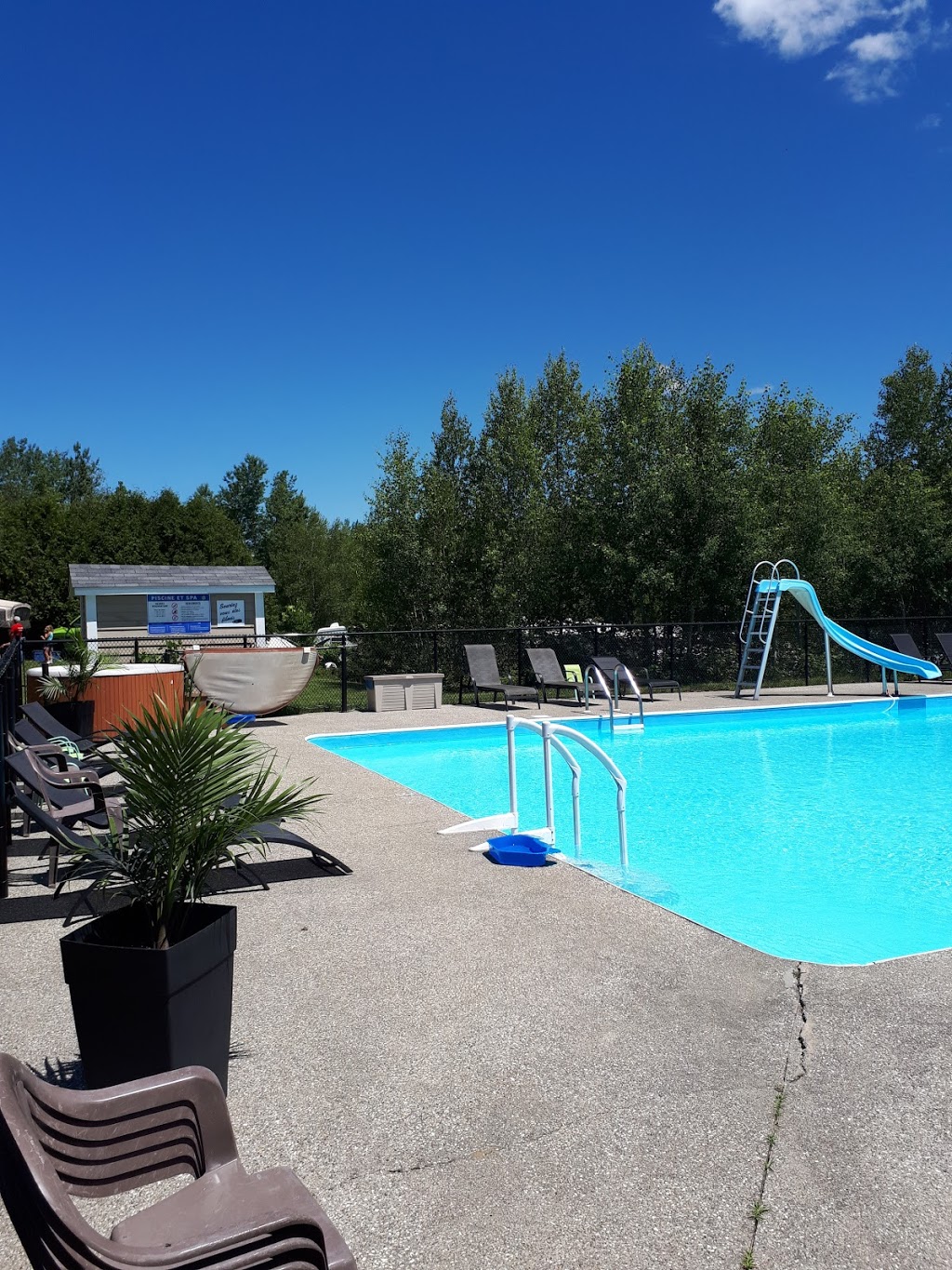 Camping De La Mine De Cuivre | 33 Rue de la Mine de Cuivre, Eastman, QC J0E 1P0, Canada | Phone: (450) 297-3226