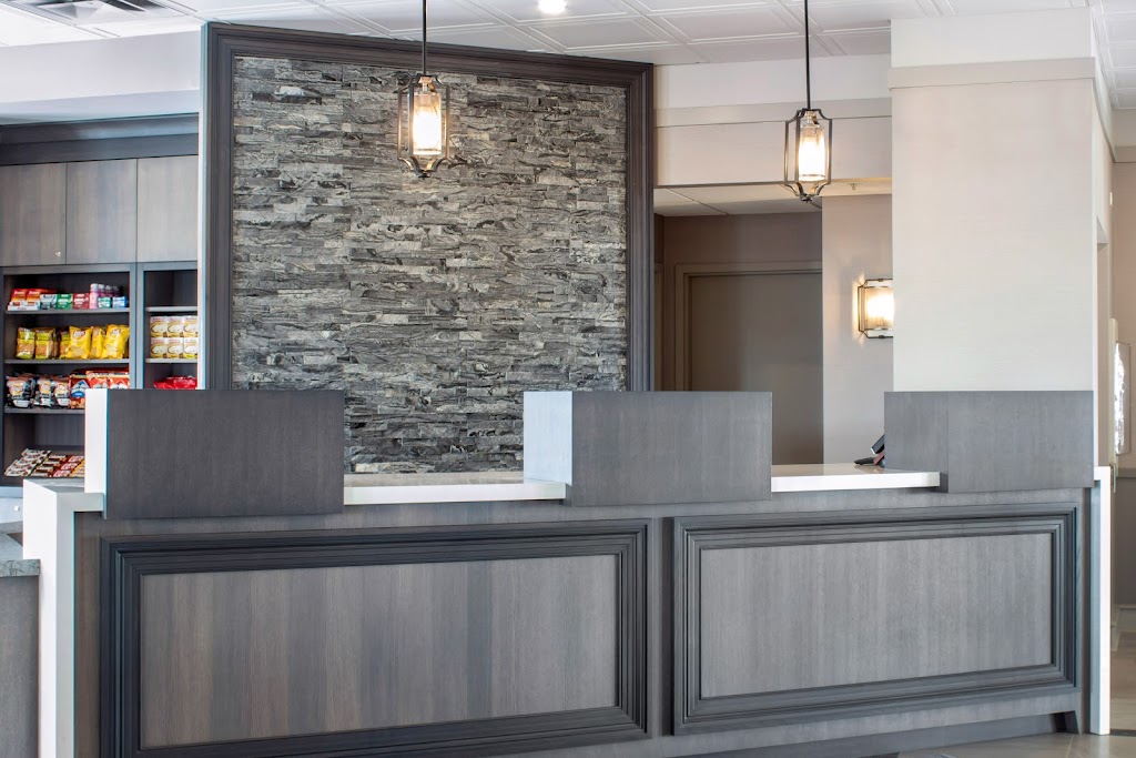 Chateau Moncton Hotel & Suites | 100 Main St, Moncton, NB E1C 1B9, Canada | Phone: (506) 870-4444
