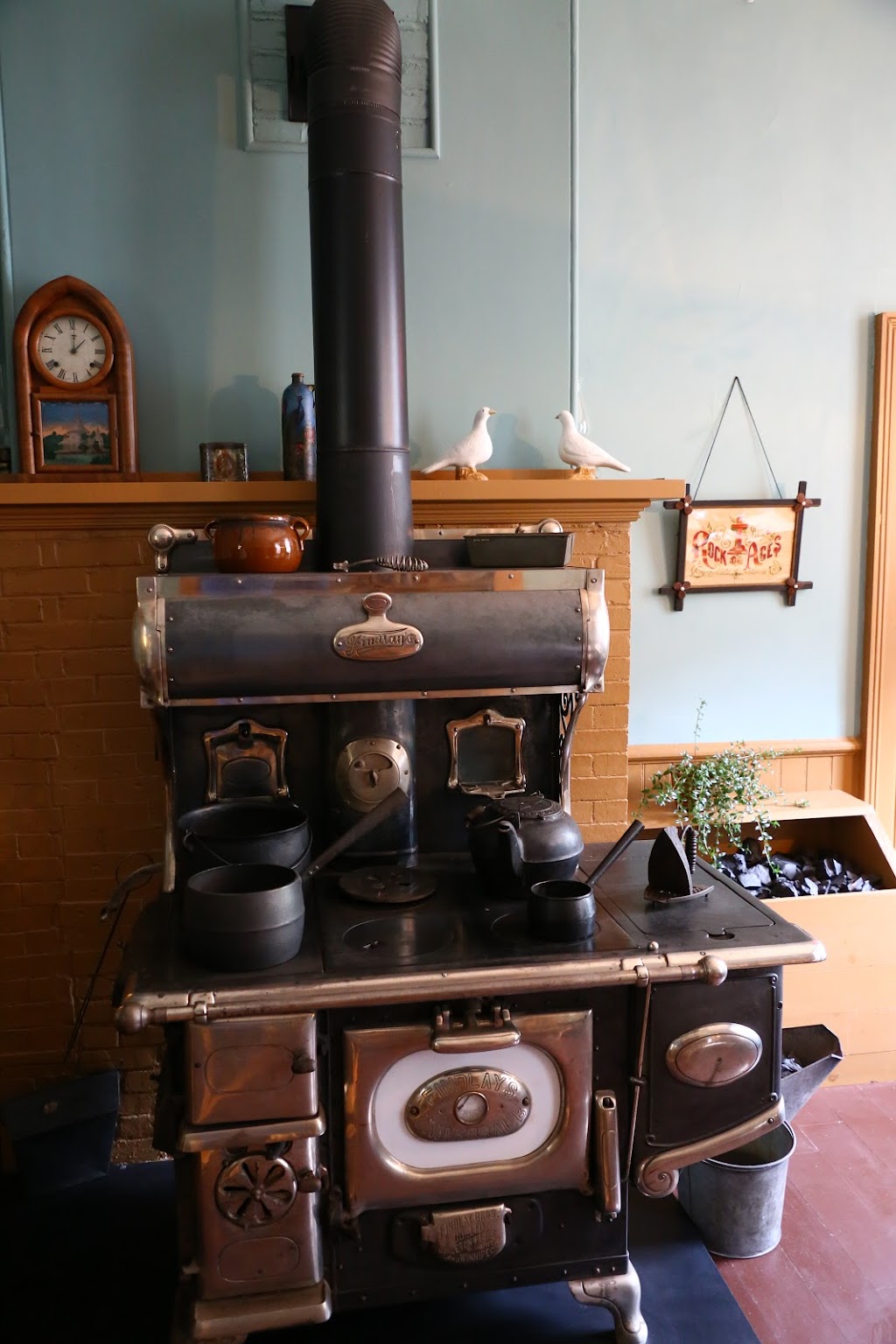 Beaconsfield Historic House | 2 Kent St, Charlottetown, PE C1A 1M6, Canada | Phone: (902) 368-6603