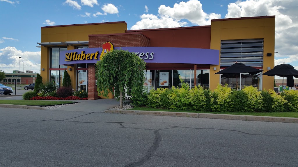 St-Hubert Express | 1150 Autoroute Chomedey Ouest Desserte Ouest Aut 13, Laval, QC H7X 4C9, Canada | Phone: (514) 385-5555