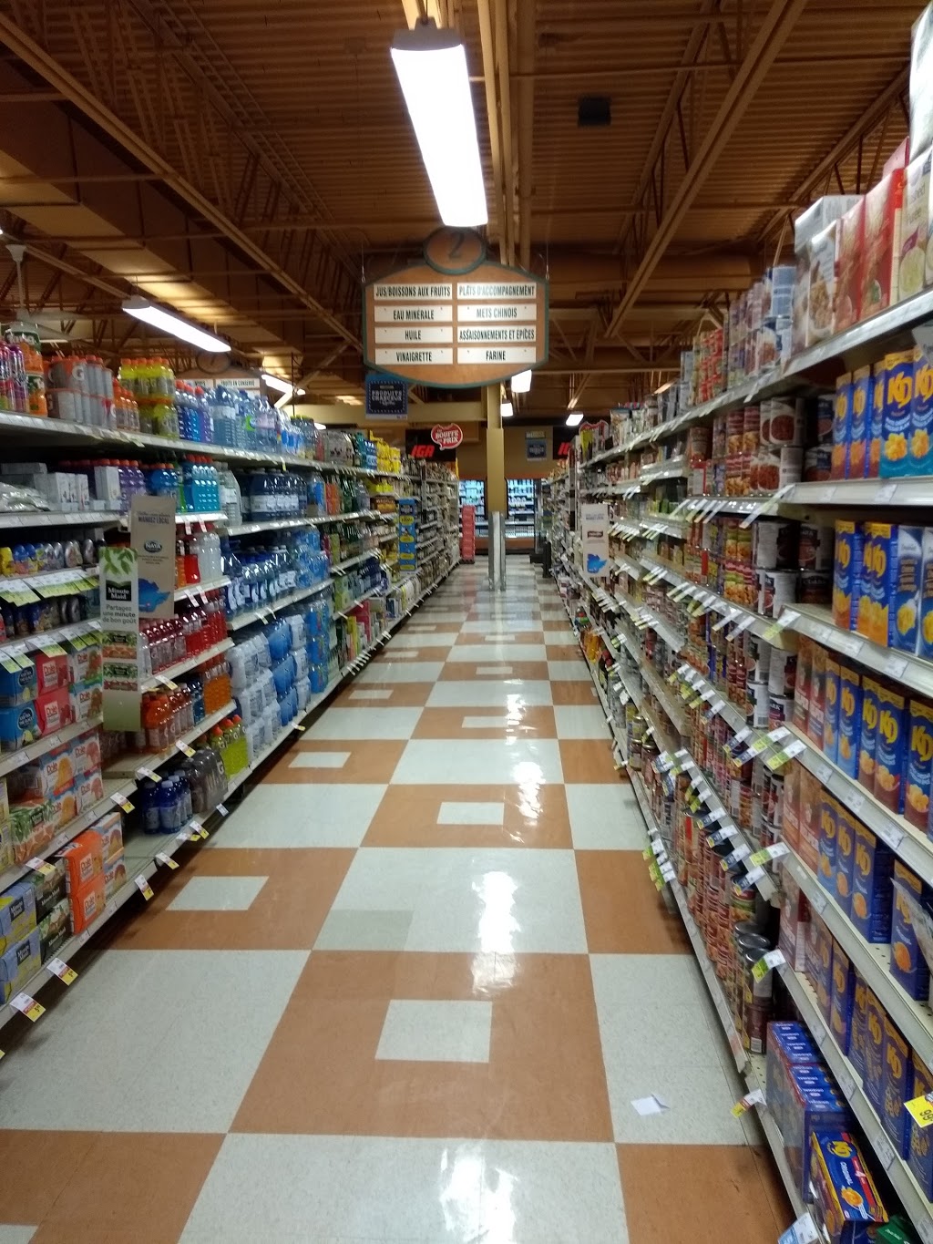 IGA Beauceville | 630D Boulevard Renault D, Beauceville, QC G5X 1M6, Canada | Phone: (418) 774-3333