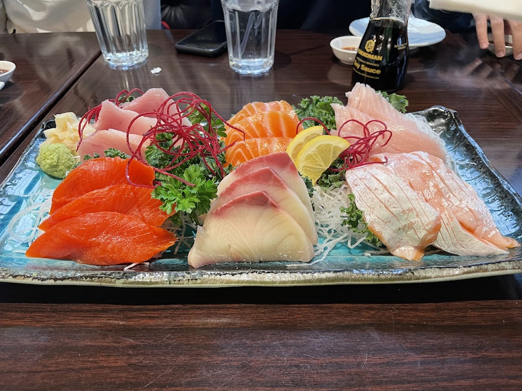 Sushi Umi | 1995 Lonsdale Ave, North Vancouver, BC V7M 2K1, Canada | Phone: (604) 770-1737