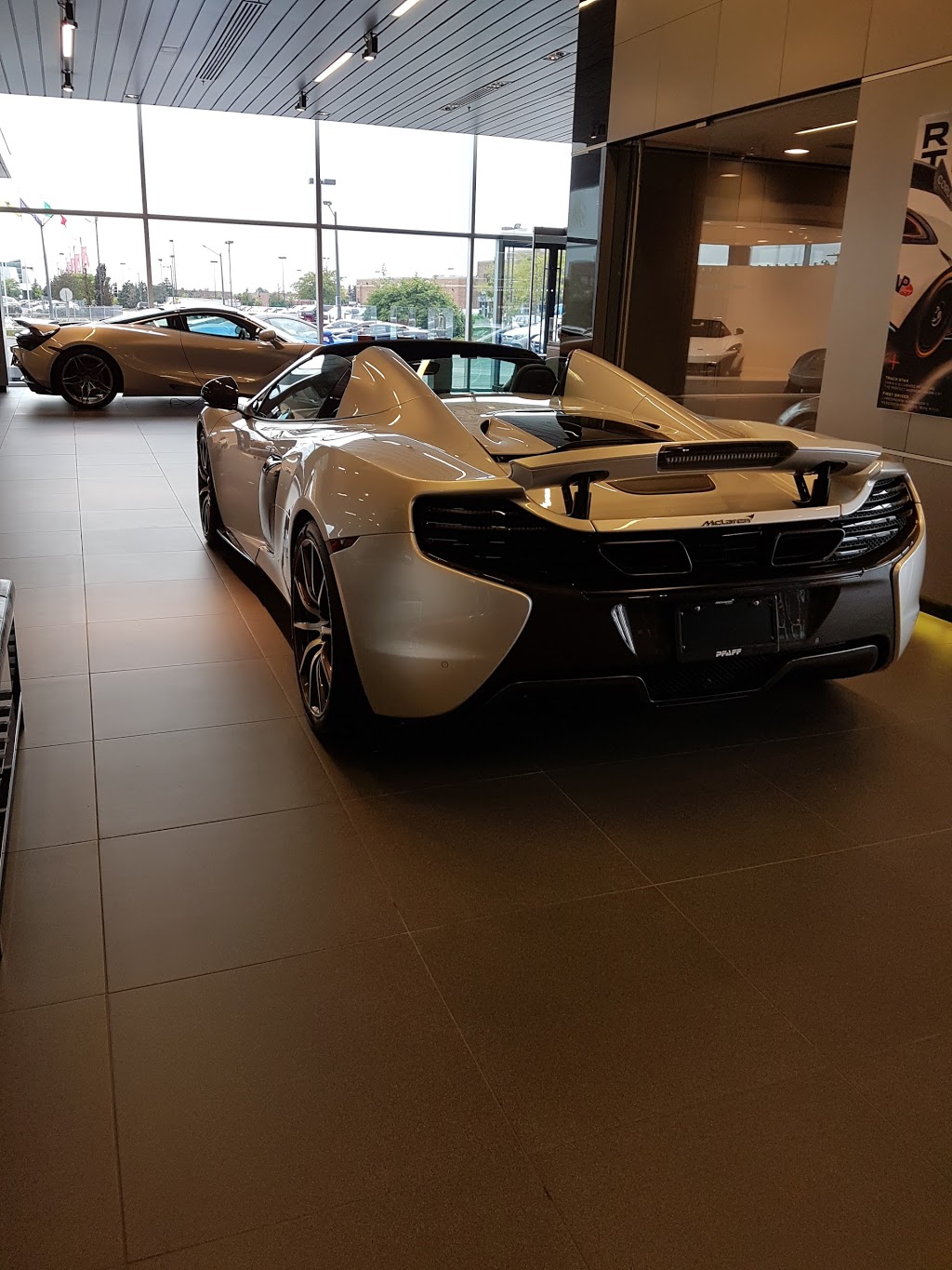 McLaren Toronto | 33 Auto Park Cir, Woodbridge, ON L4L 8R1, Canada | Phone: (905) 850-4555