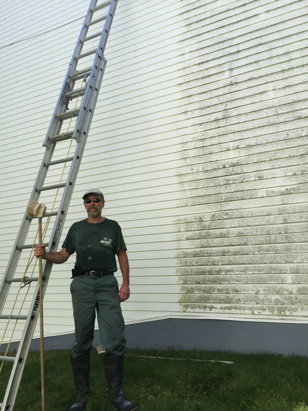 Al-Vin Siding Cleaners | 106 Wildwood Blvd, Dartmouth, NS B2W 2M1, Canada | Phone: (902) 465-2873